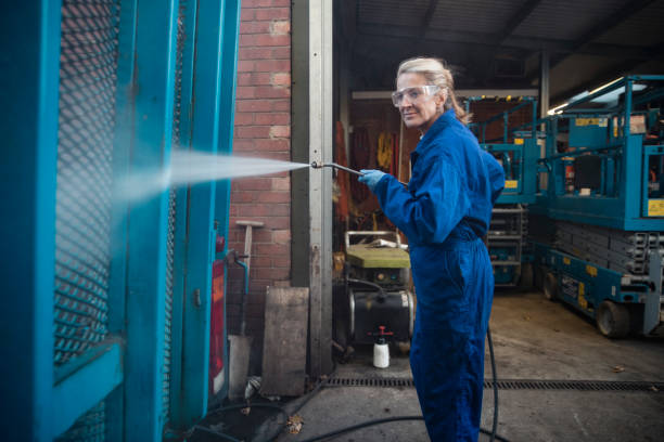Best Warehouse Cleaning  in Peabody, MA